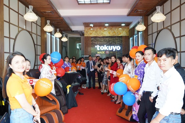 Khai trương showroom Tokuyo tại Nha Trang