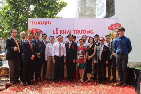 Lễ khai trương 1 chi nhánh của Tokuyo