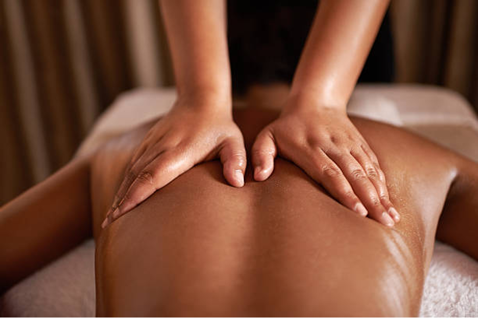 Hướng dẫn cách massage cho người yêu tại nhà từ A - Z đơn giản