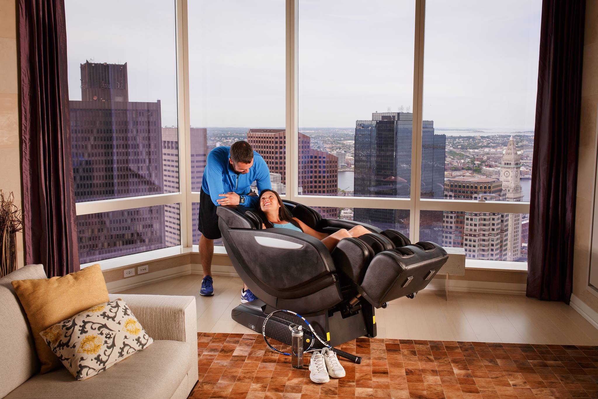 Nên chọn loại ghế massage có chất liệu bạn cảm thấy thoải mái nhất khi sử dụng