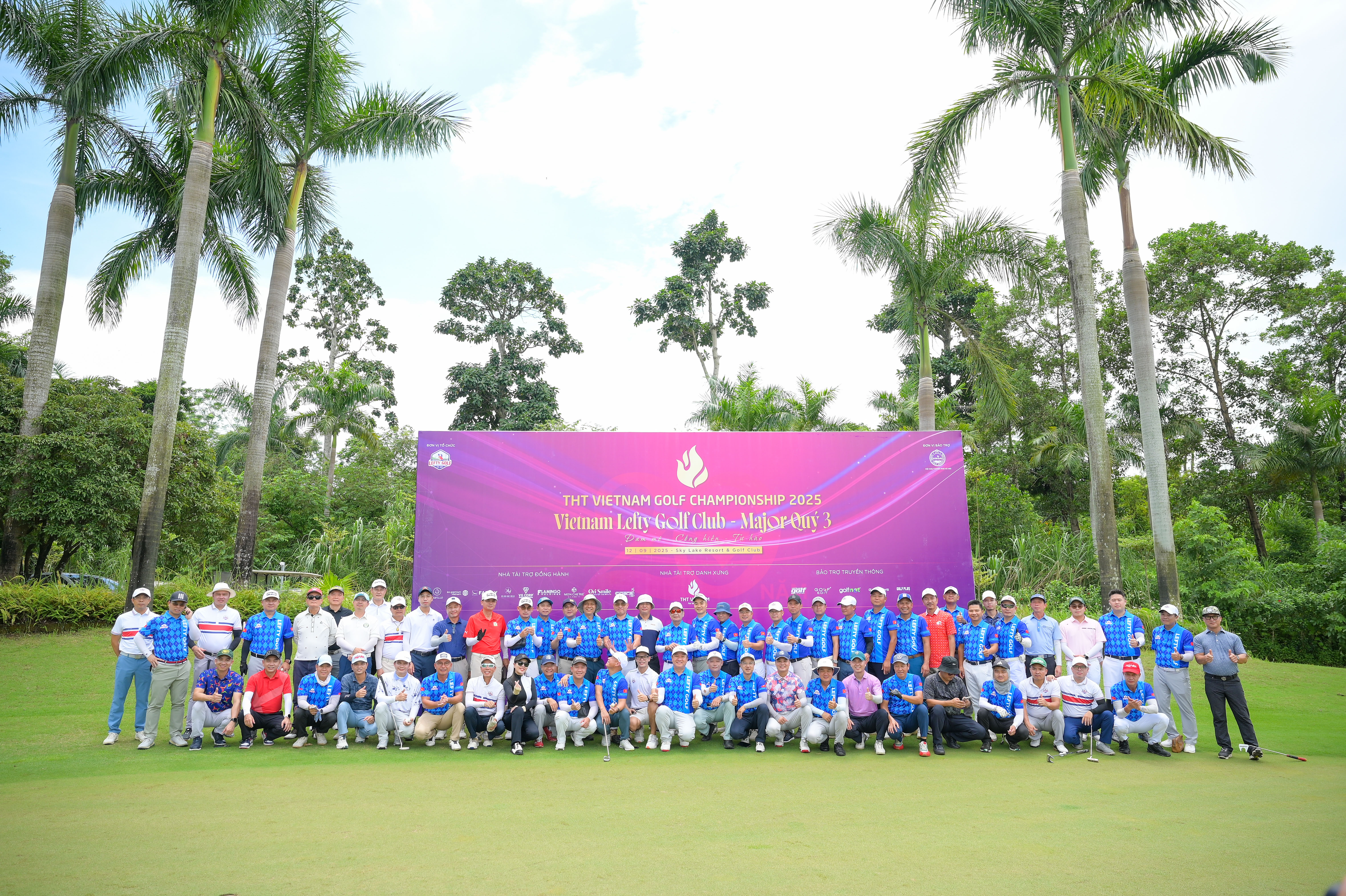 GHẾ MASSAGE FAMILY – HÂN HẠNH ĐỒNG HÀNH CÙNG VÒNG CHUNG KẾT THT VIỆT NAM GOLF CHAMPIONSHIP 2025